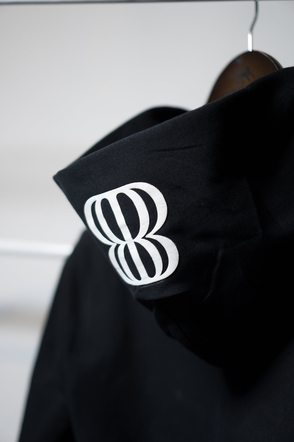 POLERÓN BLANKO HOODIE.ZIP