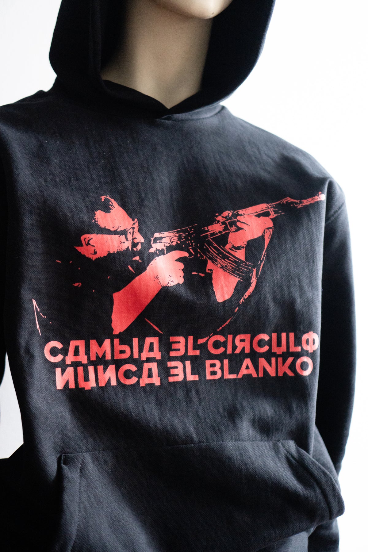 Poleron AKSM "Cambia el círculo nunca el BLANKO"