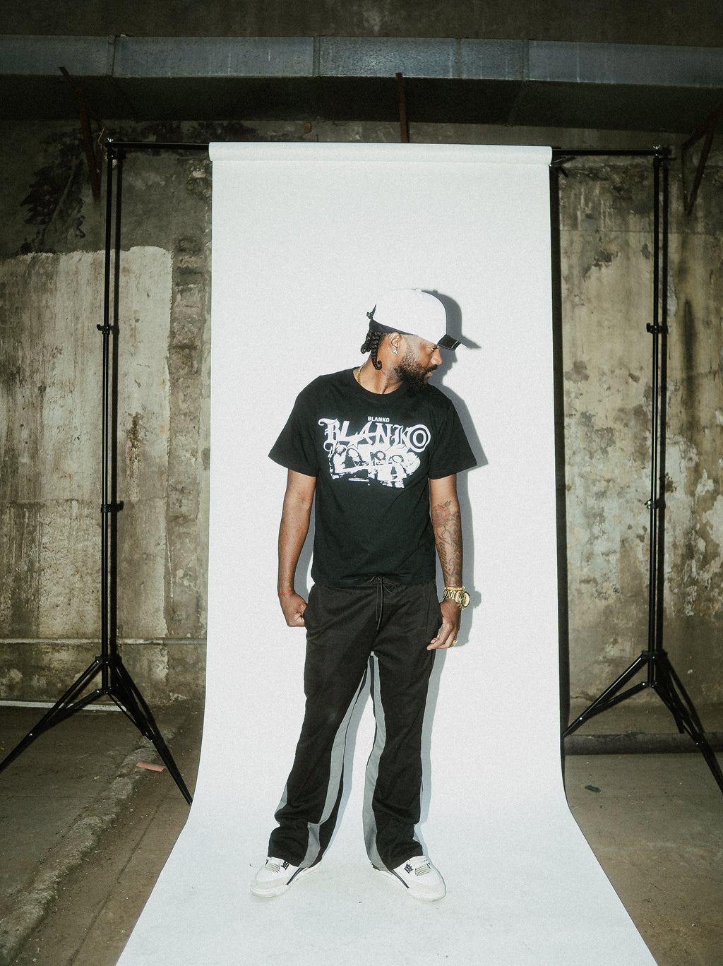 POLERA BLANKO CIUDAD DE DIOS