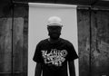 POLERA BLANKO CIUDAD DE DIOS